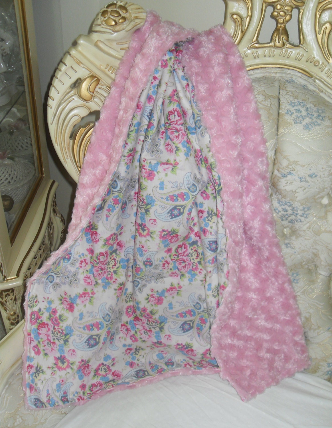 Tea Cakes Floral Paisley Vanilla Blanket