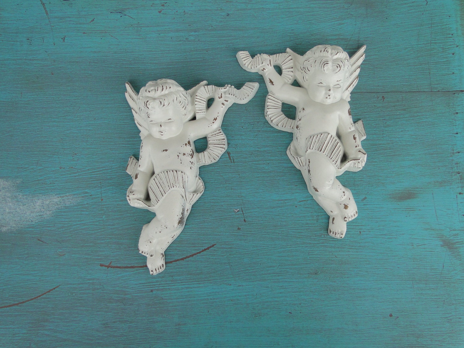 Pair of Vintage Cherubs in Distressed Heirloom White over Gold Wall Plaque, Wall Decor, Home Decor painted "Golden Vanilla Cherubs"