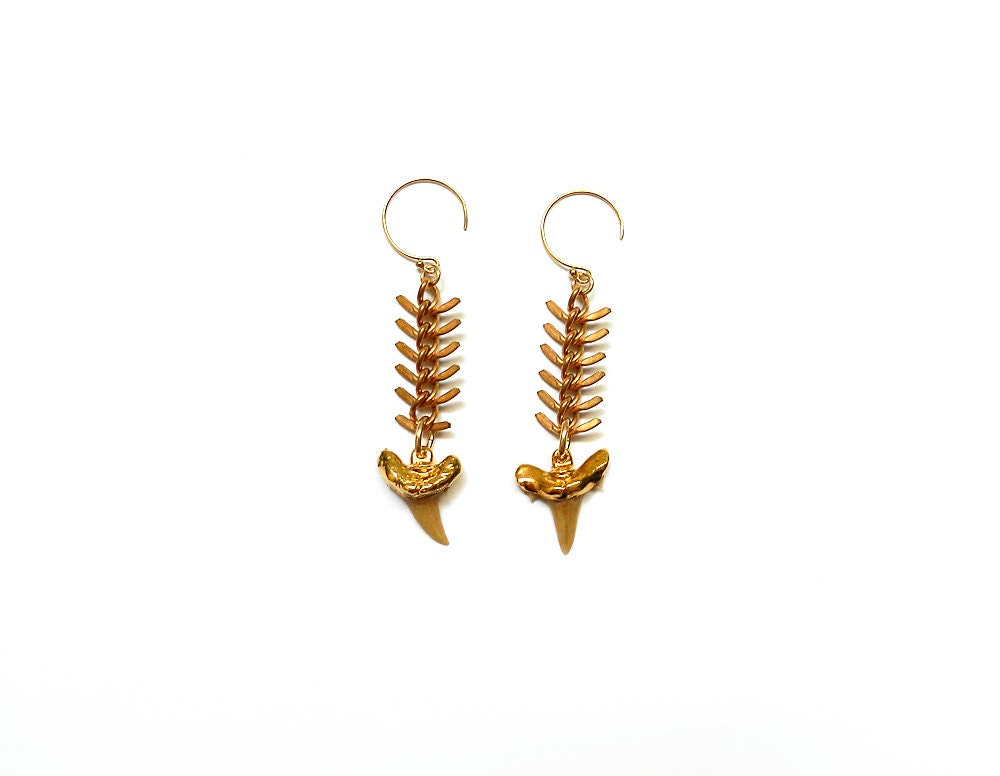 Gold Dipped Real Shark Tooth Earrings // Fish Spine Chain, Gold, Copper, Mixed Metal, Sharks Teeth, Summer Fashion