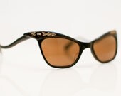1960s Cateye Sunglasses: The Rockabilly Bombshell