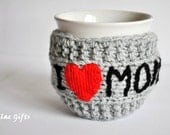 Gift for Mom, Knitted Mug Cozy, red heart, grey color, Mothers day gift, I love Mom, Personalized Mug Cozy