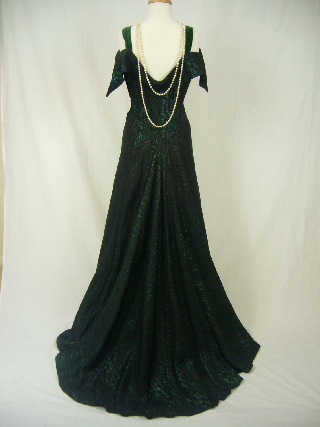 Rare Deco 1930s Flapper COUTURE Emerald Silk Metal LAME Fishtail Dress Gown 30s Harlow Designer Bombshell Hourglass Showgirl