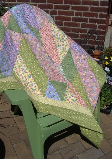 Pastel patchwork quilt Chic Cheery Cherries Pink Green Yellow Blue