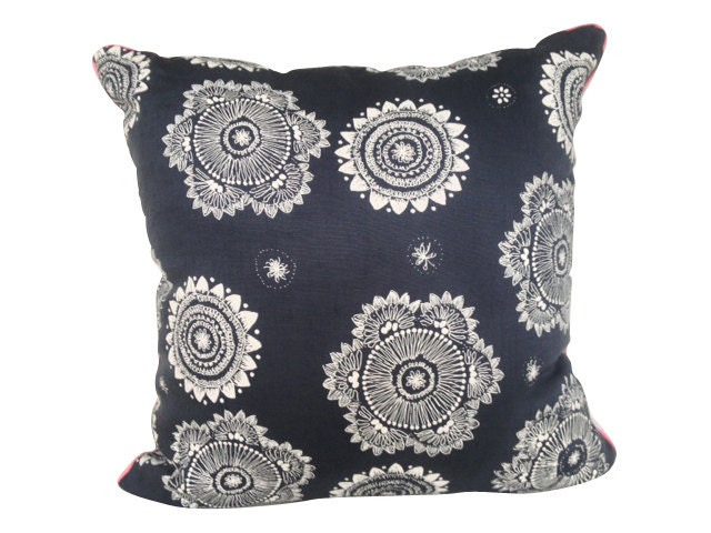 Cushion cover Messy Posey design. White design on slate Linen with pink piping 48cmx48cm