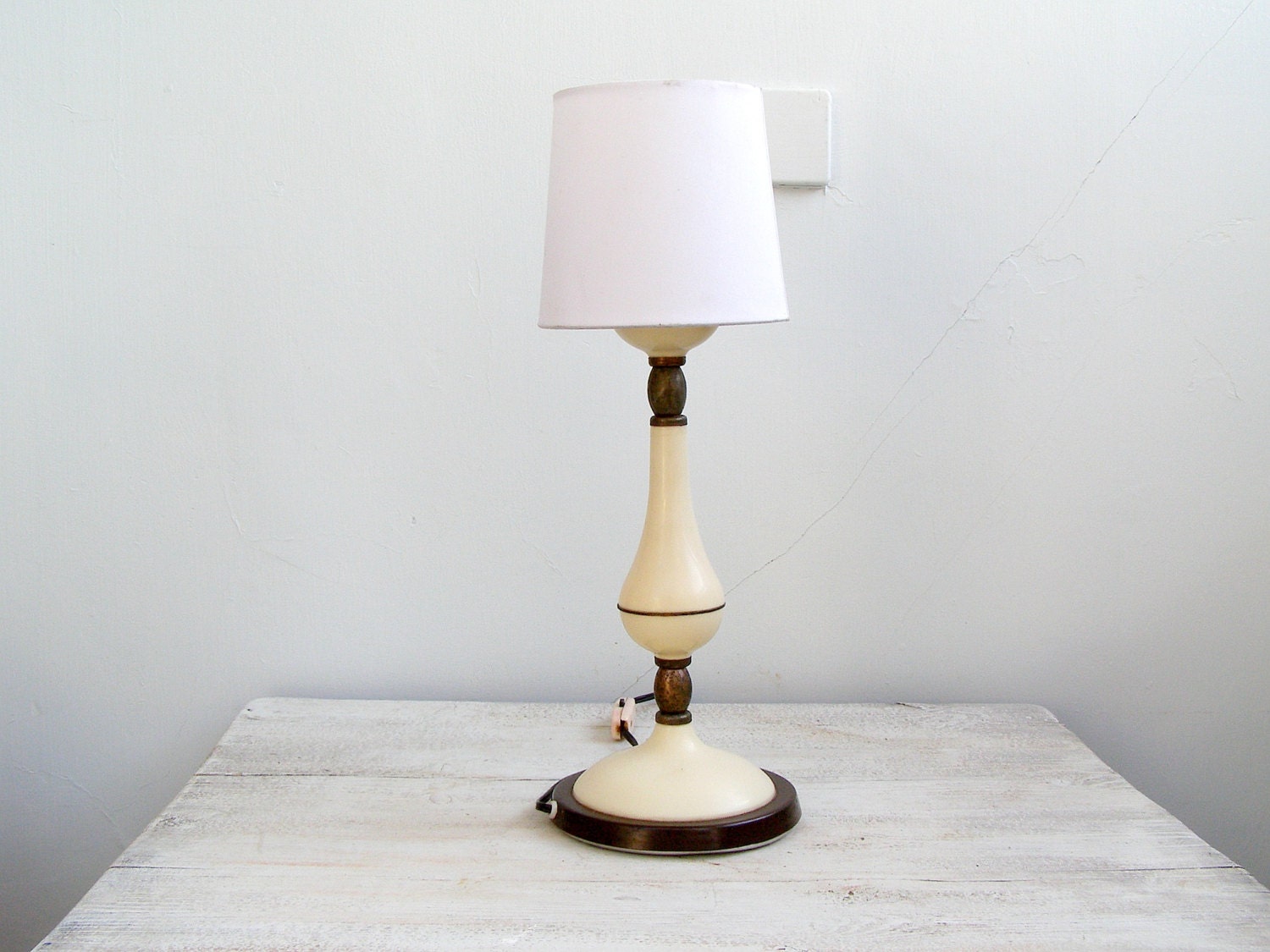 Mid Century Side Table lamp Night Stand Lamp White by MeshuMaSH