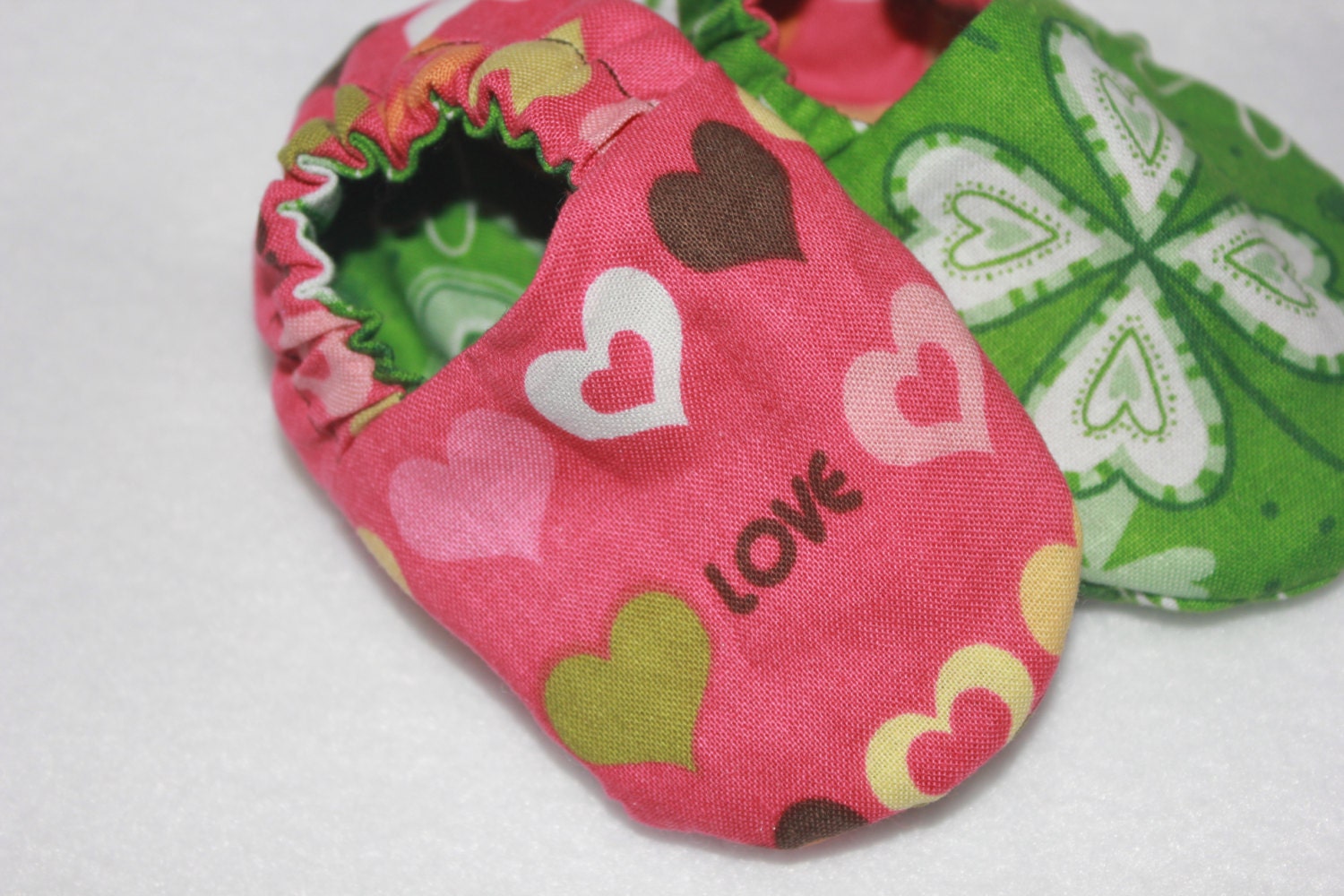 Free Shipping - Reversible Baby Shoes St. Valentine's Day /St. Patrick's Day
