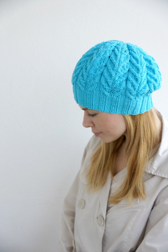 Hand knitted spring winter beret - chunky blue hat aqua neon