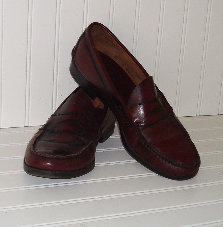 SALE - Vintage Hush Puppies Men's Dress Shoes - Size 11 - Made in USA