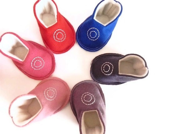 Pick Your Color - MINI HIGH TOPS - New Baby Gift - Pregnancy Announcement - Newborn Baby Booties - Felt Slippers - Shoes - Valentines - xo
