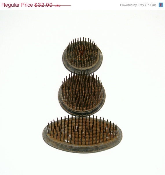 20% OFF SALE Metal Flower Frogs, Vintage 1950s Set of Three