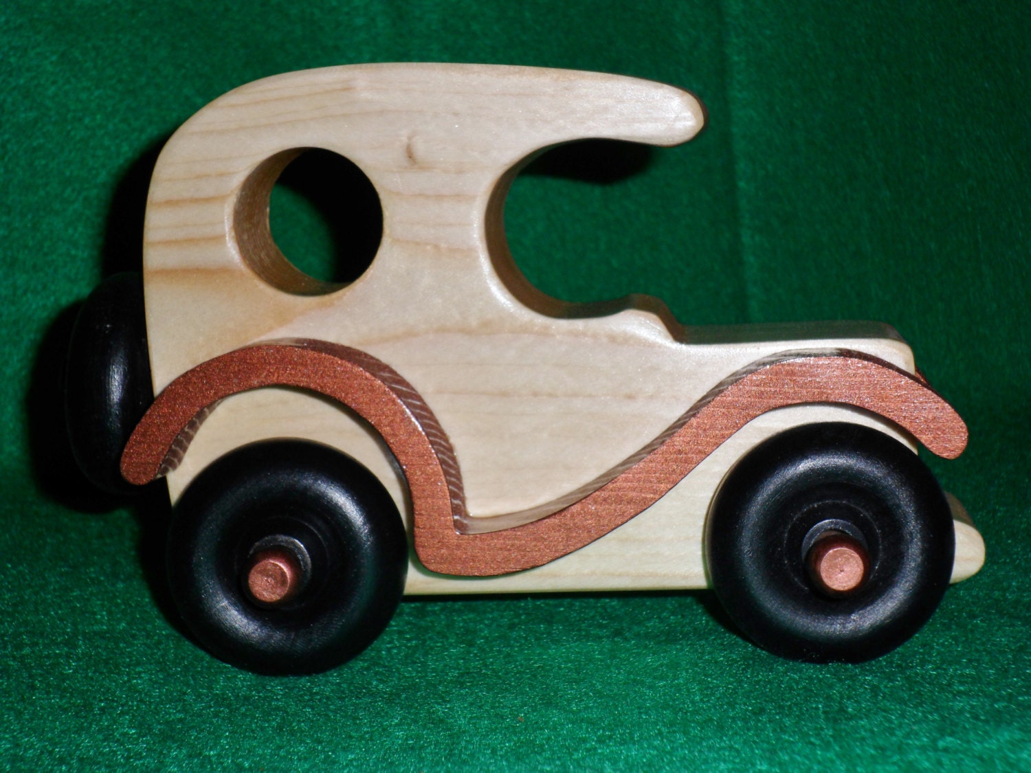 toy wooden car