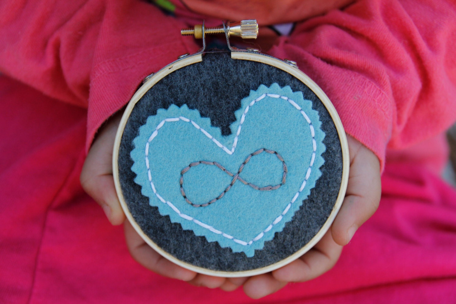 Mini Embroidery Hoop Art, Hand-embroidered Felt Heart, I Love You Infinity, Heartfelt Hoop Art by Catshy Crafts
