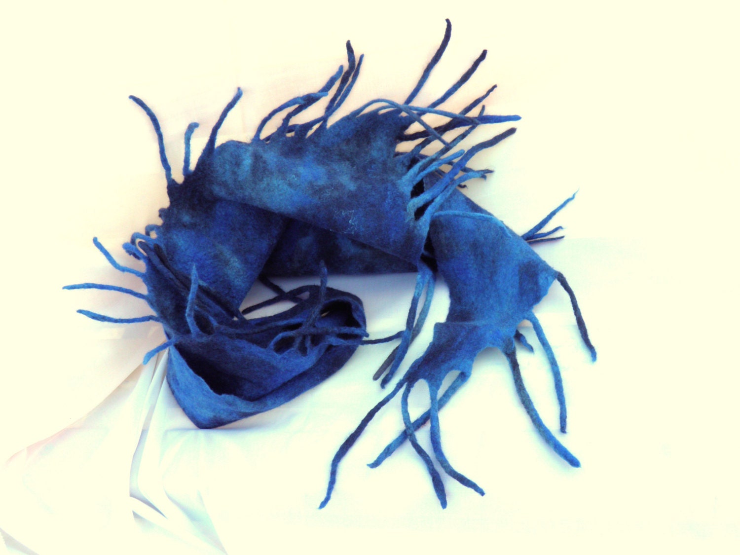 Felted Triangle Scarf/ dark blue felted capelet / Ombre Blue Indigo baktus/ Ready to ship