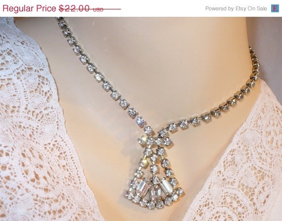 Fabulous Rhinestone Bridal Necklace, Long Sparkly Pendulum Drop