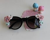 Black Cat Eye Sunglasses with Ceramic Rose Floral Sidings (Pink Color)