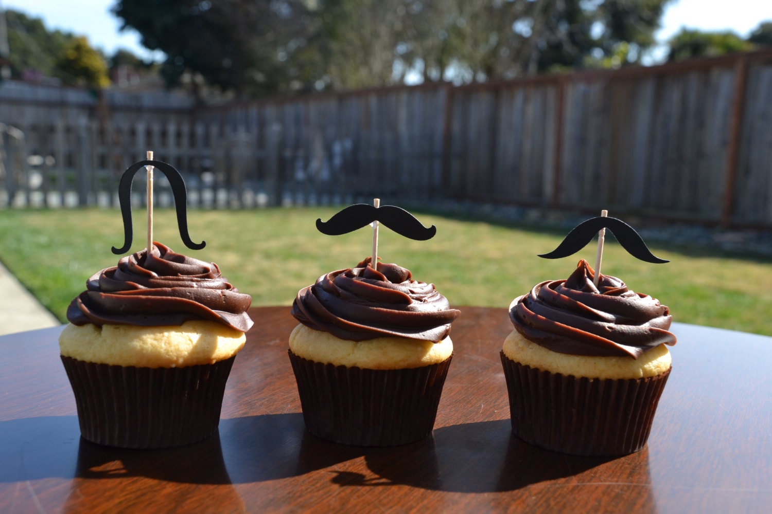 Mustache Cupcake toppers