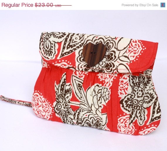 SALE - Wristlet, Pleated Wristlet In Coral and Brown Flower with Heart Shaped Wooden Button