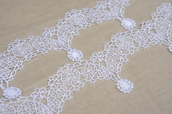 2 yards White Lace Trim Wave Lace Venice Style Lace Hollow out Lace Trim  4.5cm wide.  A1187