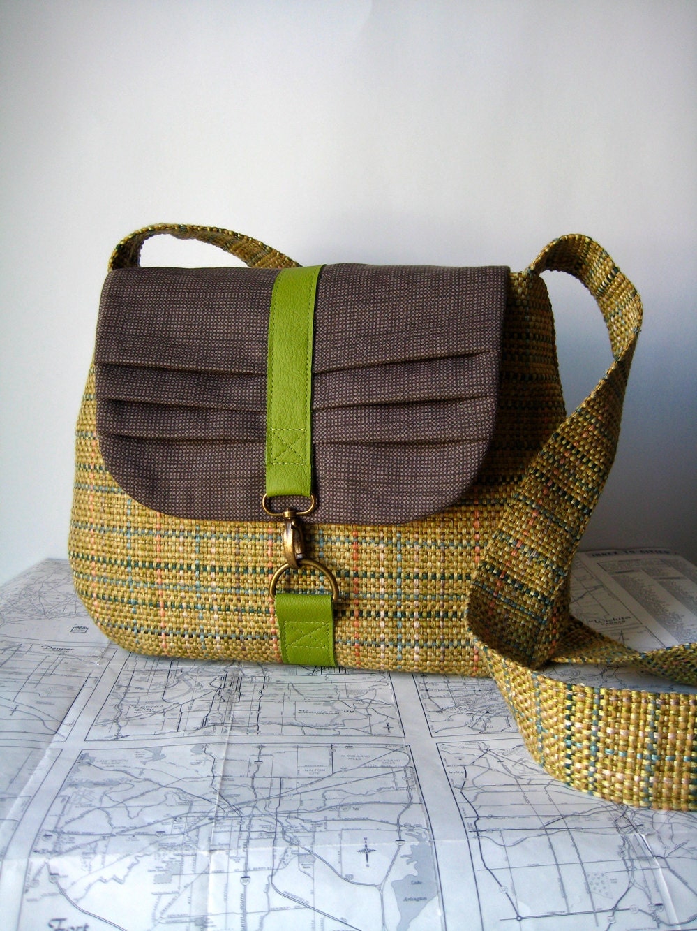 Sarasota-- crossbody messenger bag
