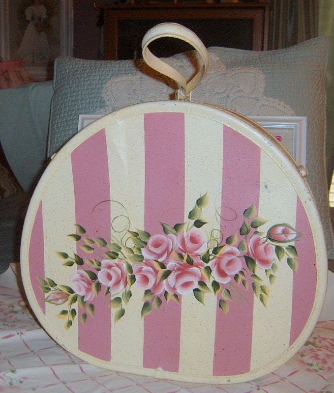 Vintage  Train Case, Luggage,  Hat Box, Ladies Luggage, Shabby Chic Roses, Hand Painted, Upcycled,