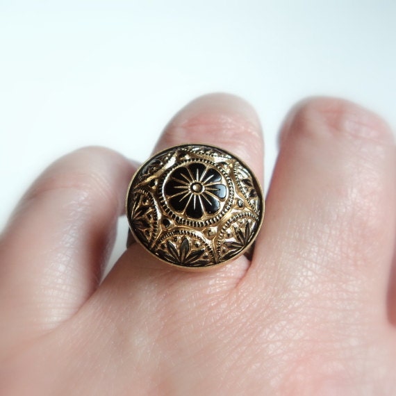 Black and gold flower round glass vintage-inspired ring with adjustable band.  Statement ring.  Cocktail ring.