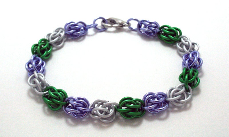 Chainmaille Bracelet: Genderqueer Pride in Sweetpea