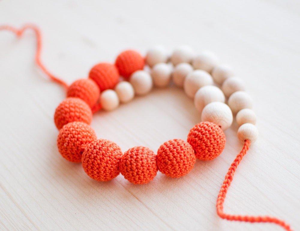 Nursing necklace / Teething necklace - Orange, tangerine - Eco-friendly, Natural