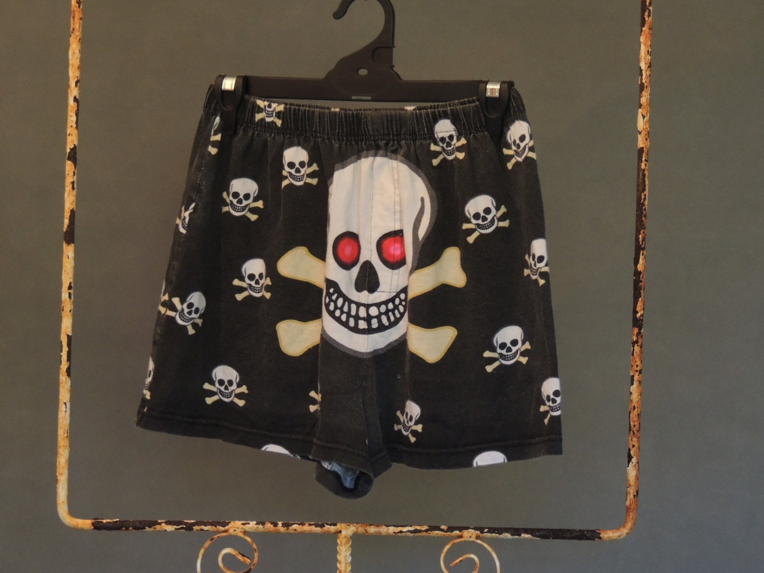Vtg PIRATE smiling SKULL shorts with Attitude cotton distressed black PunK boxer rock star Festival grunge GOTH s m