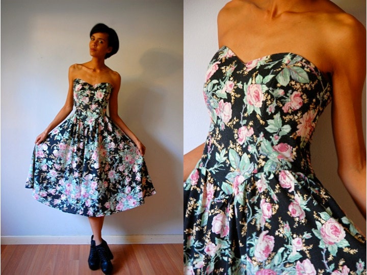 Vtg Strapless Black Floral Printed Circle Dress w Pockets