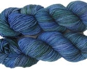 BIOGRAPHY -dyed to order- PACIFIC superwash dk merino wool yarn in ocean green blue