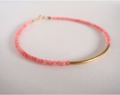 Gold filled bar and coral beads bracelet - Friendship bracelet - Everyday jewelry - Minimalist jewelry