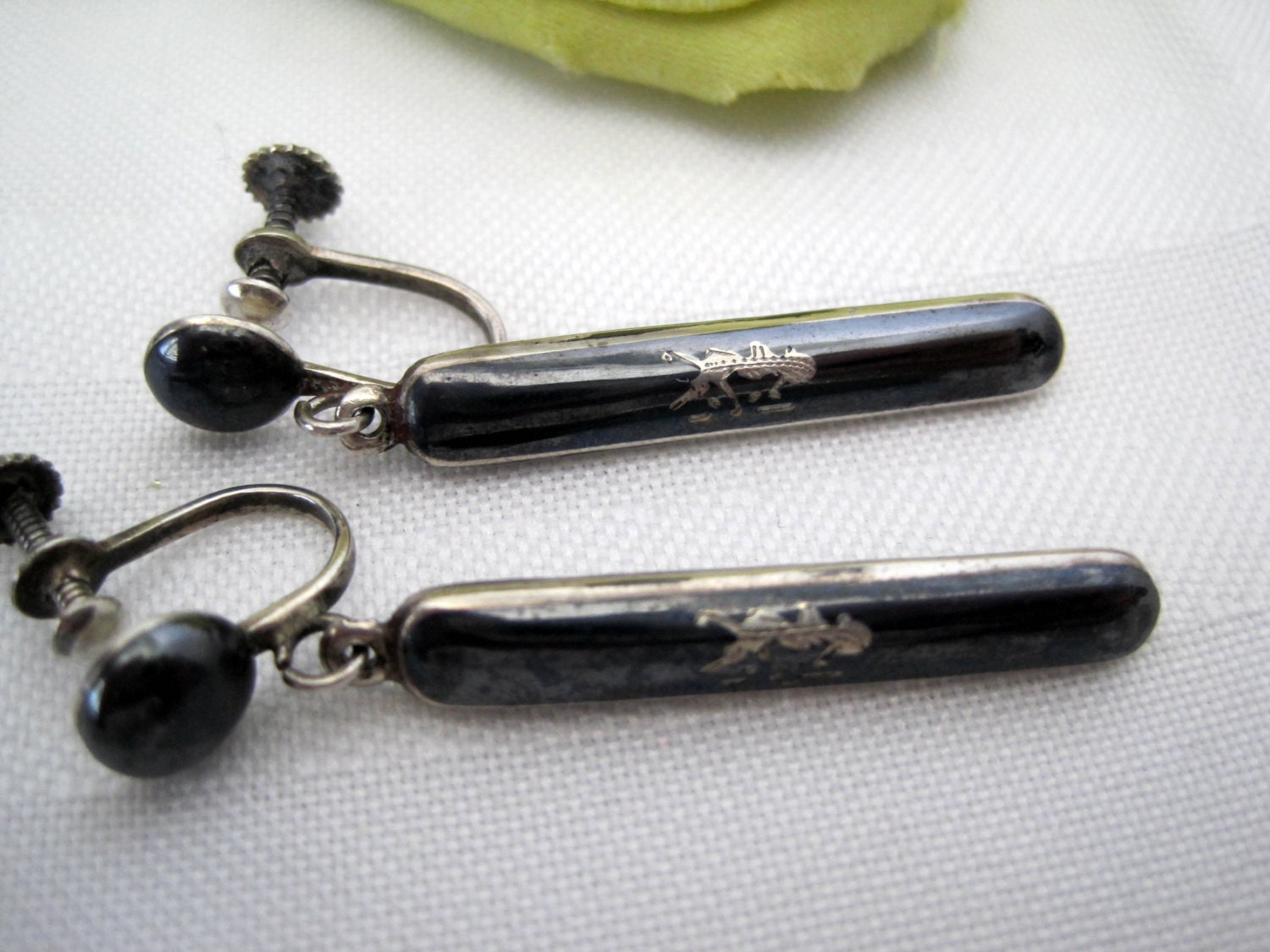 Vintage Siam Sterling Dangle Earrings