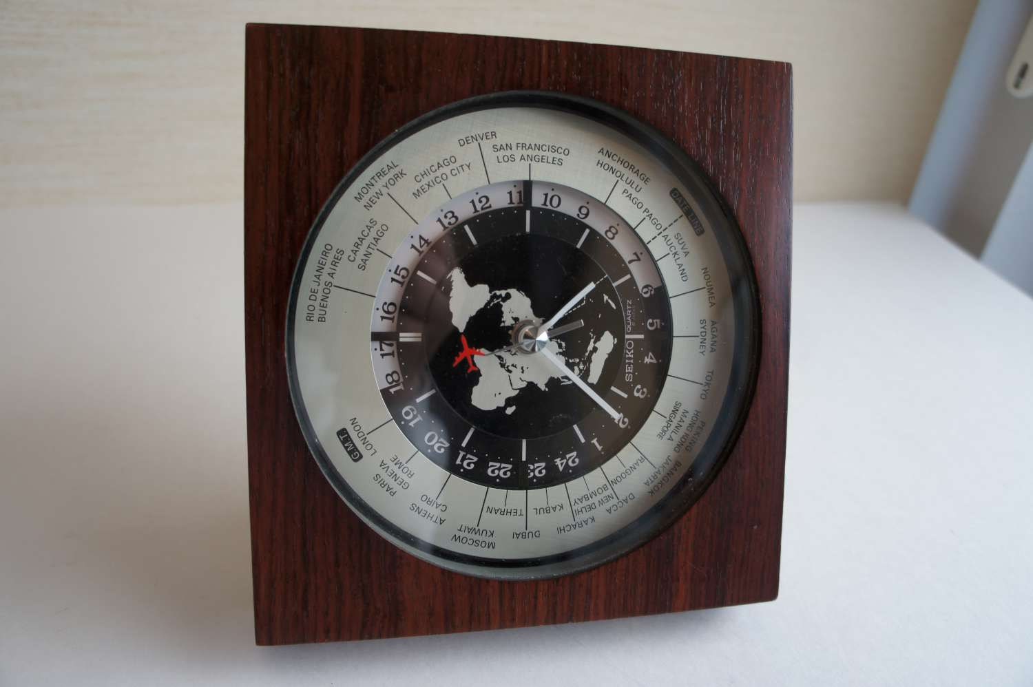 Vintage Mid-century Seiko Desk World Clock