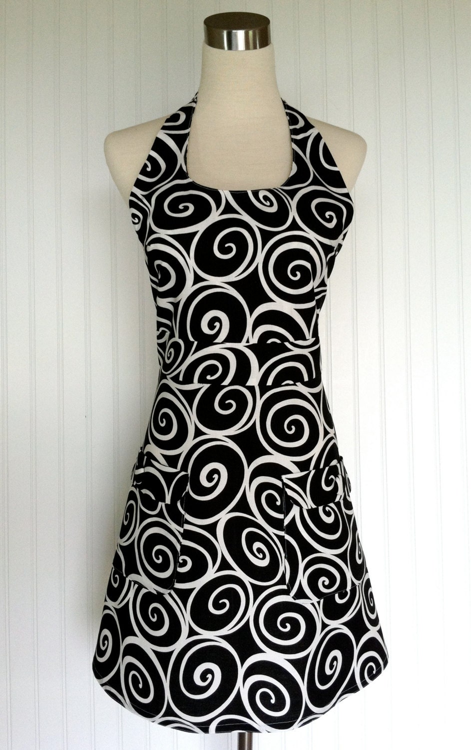 Full Stylish Modern Hostess Apron Black & White