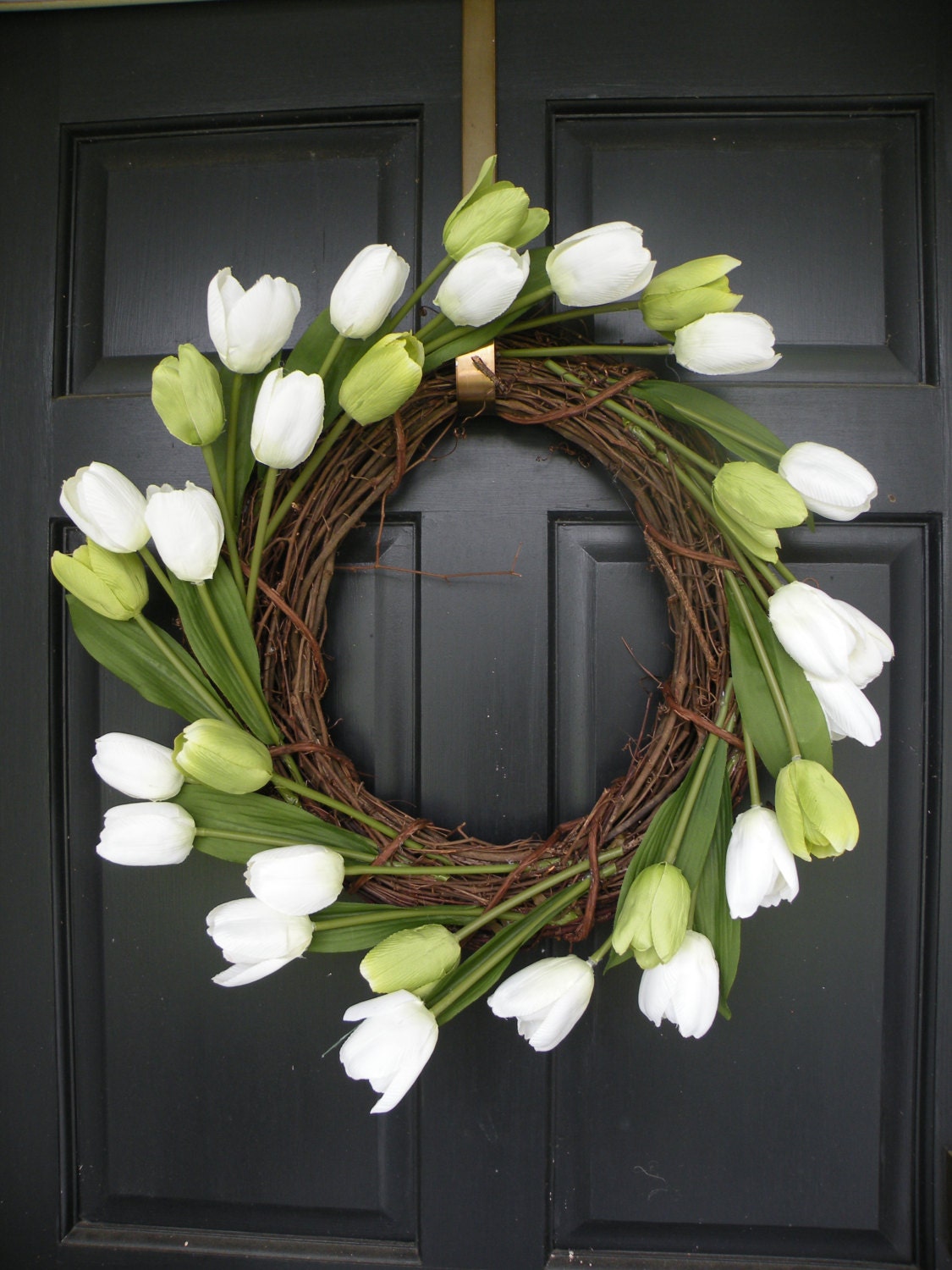 Green and White Tulip Spring Summer Wreath