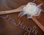 Personalized Hanger,  Custom Bridal Hangers,Bridesmaids gift ideas,Wedding hangers with names,Custom made hangers