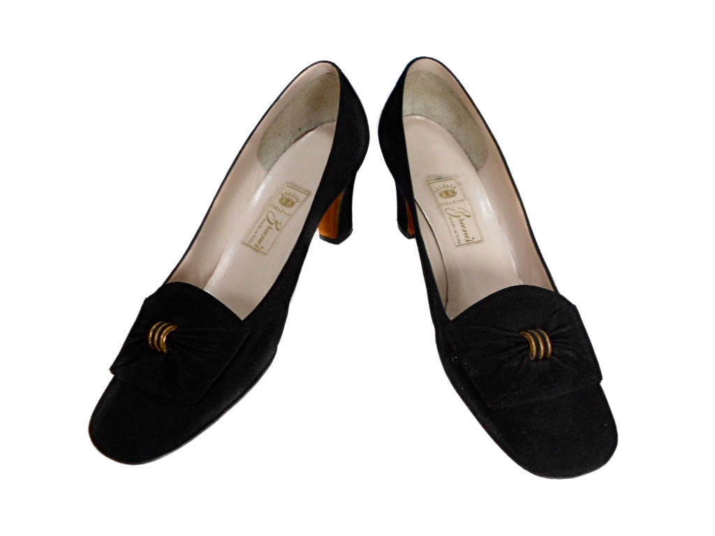 1960s Brunis Suede Heels - Bows - Mad Men - Office Fashion - Black - Size 7 1/2