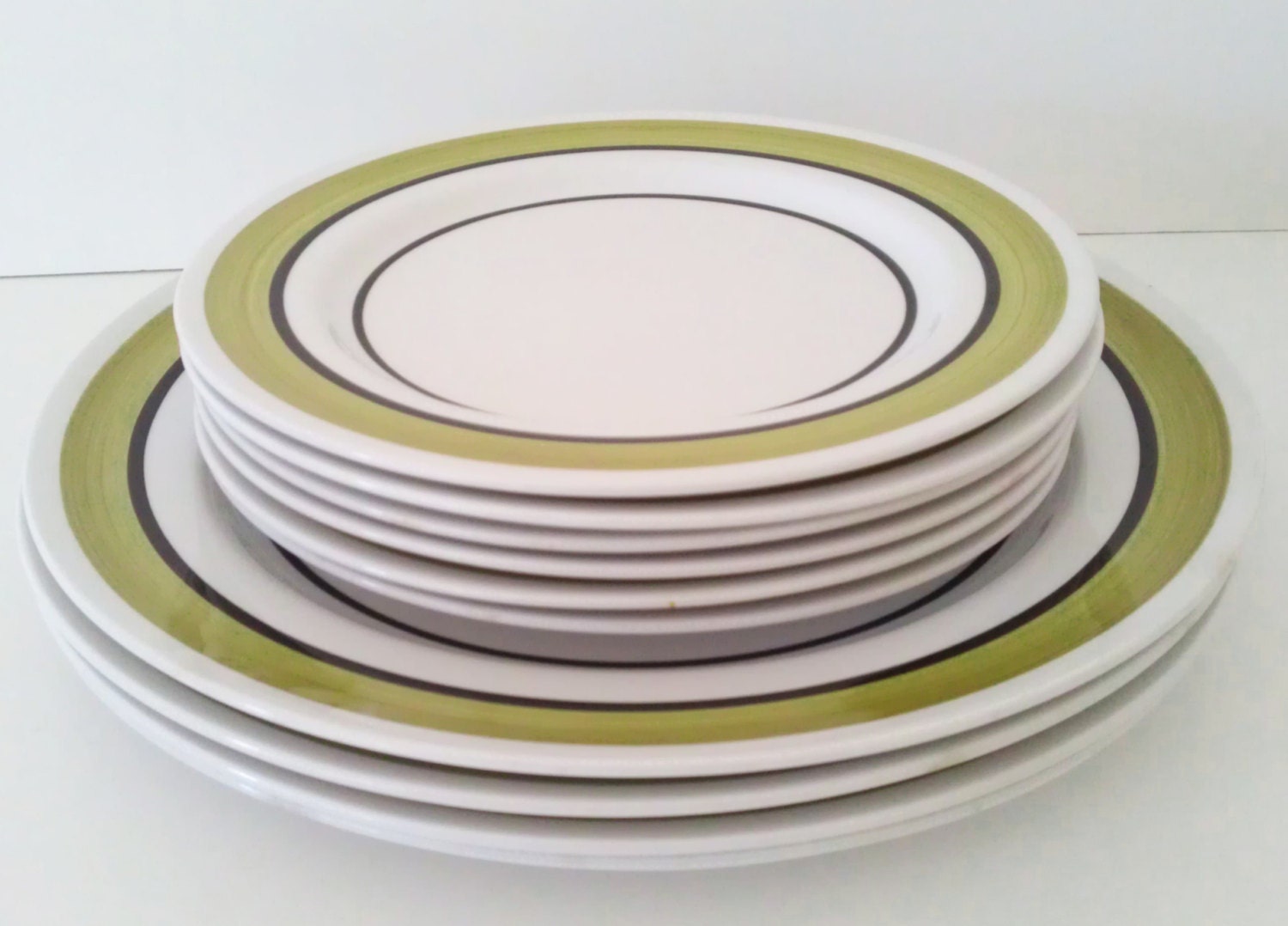 Mikasa Spanish Moss Dinnerware Set of 4 Dinner Plates and 6 Smaller Plates, Vintage Green Dinnerware