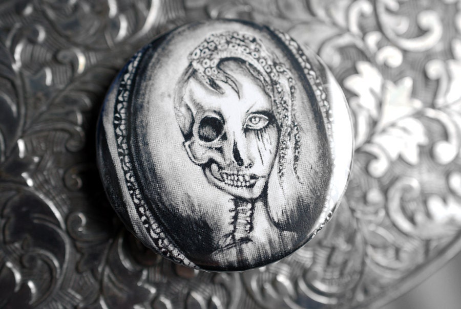 Art print badge/pinback button - Vae Nox drawings - gothic accessories