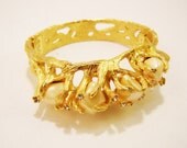 Rare Vintage Jonathan Bailey for Trifari Baroque Pearl with Rhinestone Bracelet