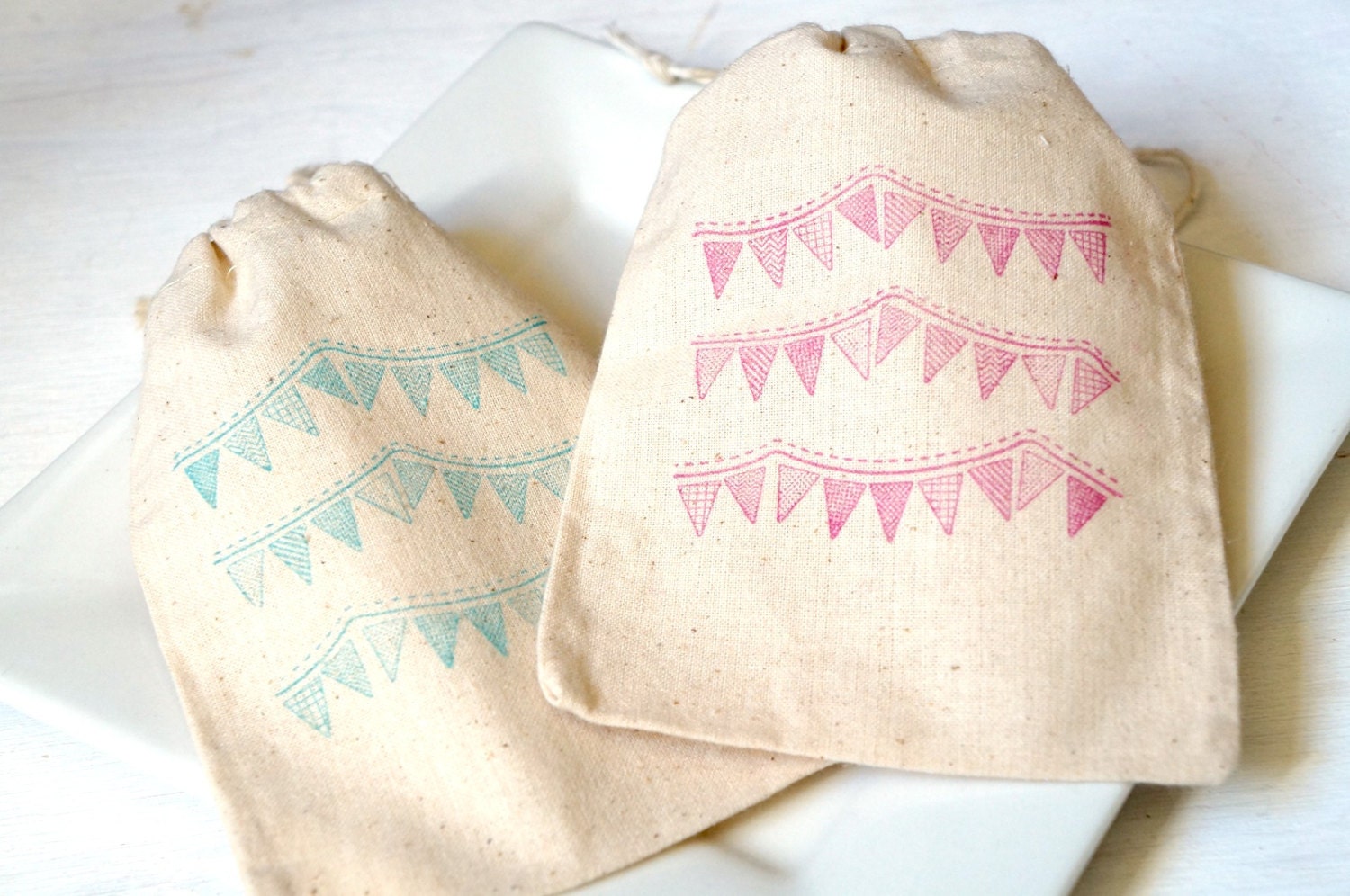Beautiful Bunting - 10 x Muslin Bags - 4 x 6 inches - wedding, engagement, party