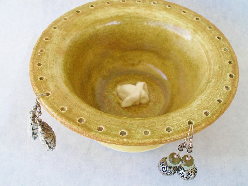 pottery White Bunny earring holder rabbit jewelry dish bowl