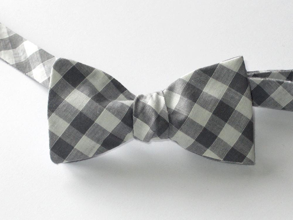 Grey gingham bowtie  - mens bowtie - self tie / freestyle - classic shape