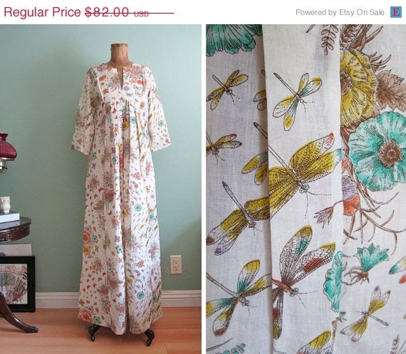 25% OFF SALE floral print maxi dress/ 1960s long sleeve maxi dress/ insect and floral print maxi S-M