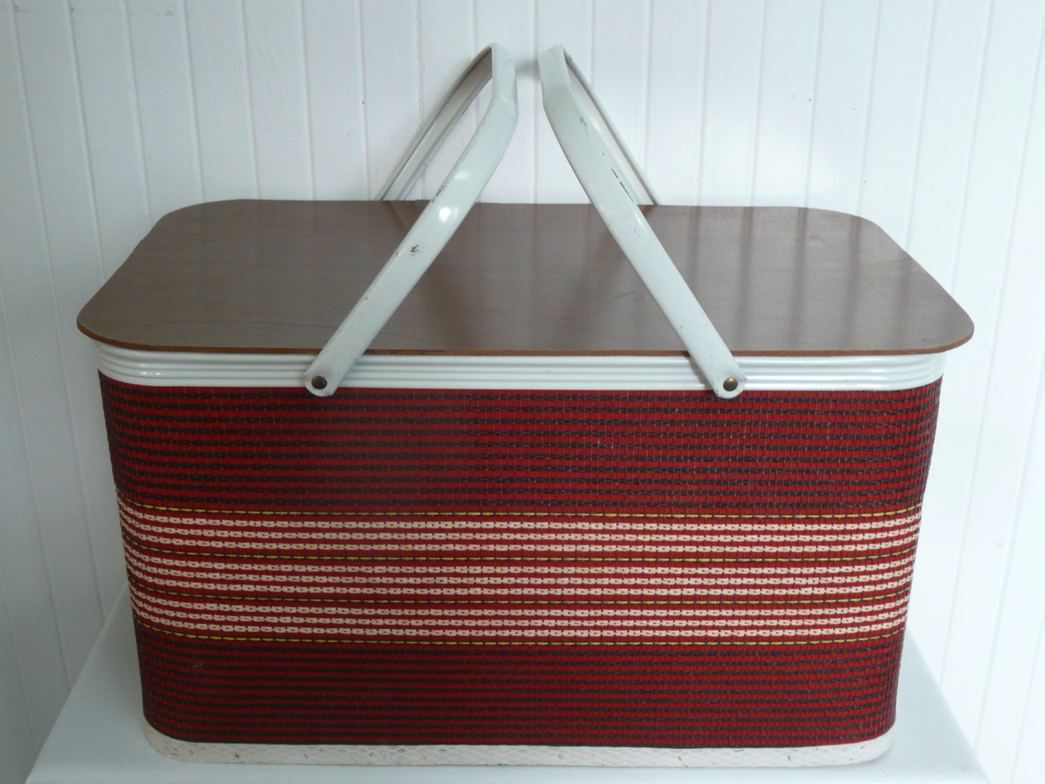 Vintage Redmon Picnic Basket, Red Plaid Woven Picnic Basket - Vintage Travel Trailer Decor