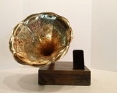 Acoustic  iPhone Speaker Dock w/ Ornate Gold Antique Phonograph Horn Dark Walnut Stained Base