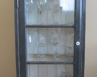 Reclaimed Wood Display Cabinet using 19th Century Eastern Ontario Materials