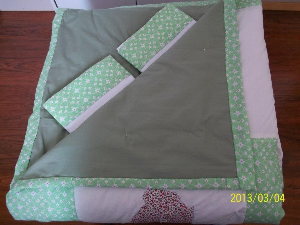 Queen Quilt with Matching Pillowcases