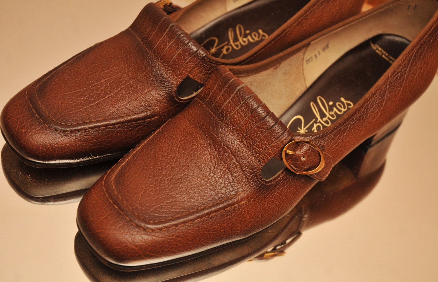 NOS 1970s Cobbie Vintage Leather Mary Jane Loafers DATED Dec 1972 Chain Ladies 7.5 M