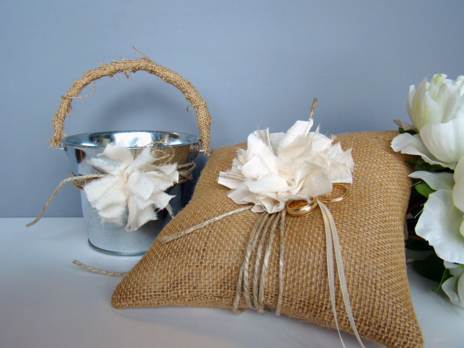 Burlap Ring Bearer Pillow, 2 piece set, Flower Girl Basket, Burlap Wedding, Summer Wedding, Rustic, Vintage, Pail